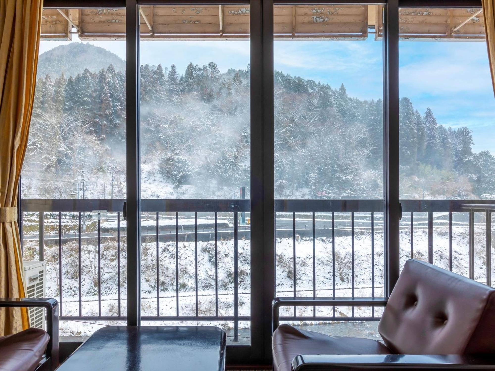 Hotel Ooedo Onsen Monogatari Terunoyu Maniwa Habitación foto